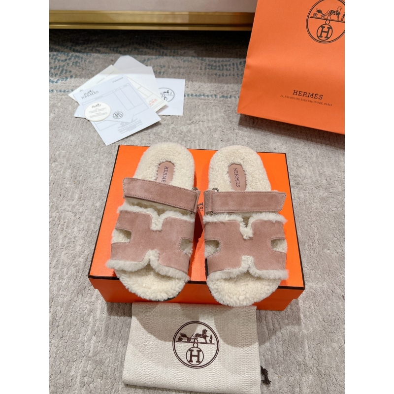 H**mes slippers